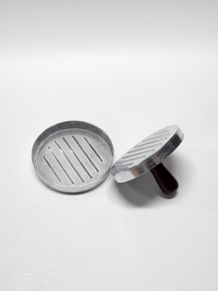 مكبس برغر المنيوم يد خشب