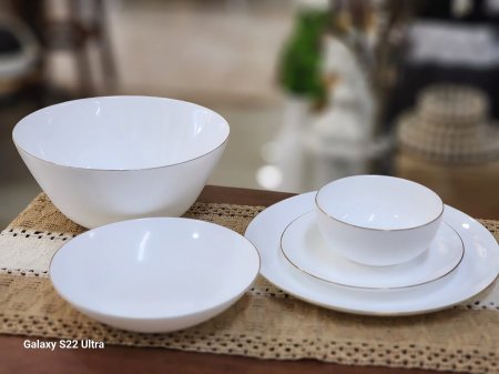 طقم صحون بورسلان ابيض حز ذهبي 25قطعة