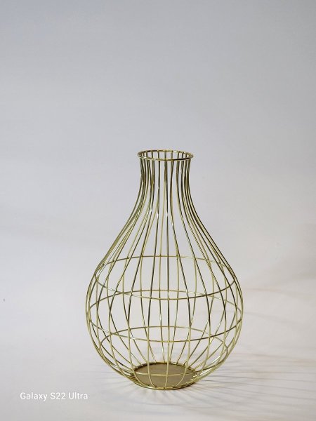 مزهرية مشبك معدن مطلي لون ذهبي