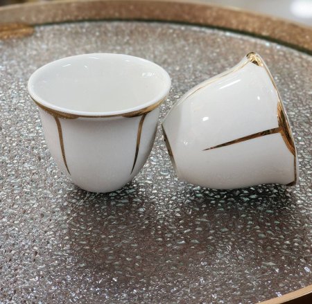 طقم فناجين قهوة سادة بورسلان ابيض حز ذهبي بلاتين/12