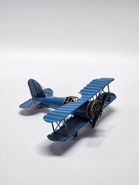 تحفة طيارة حديد