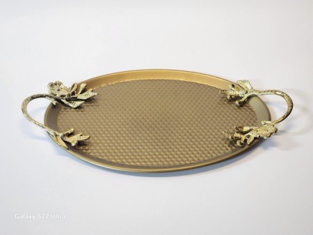 صينية معدن مطلي مع يد ورقة