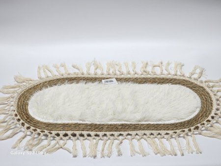 رنر طاولة قش وسط فرو