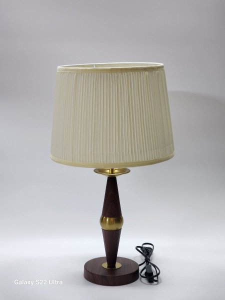 تيبل لامب قاعدة خشب