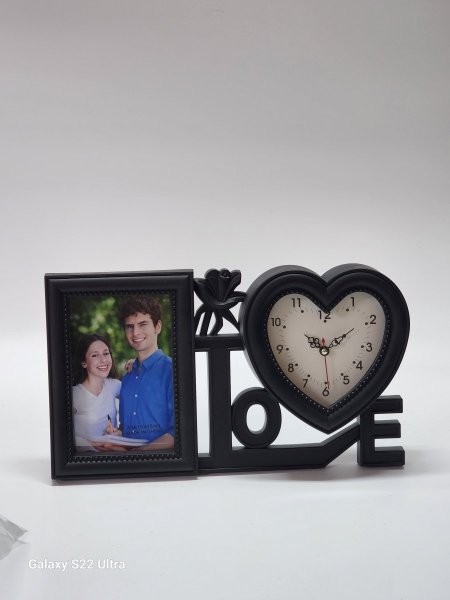 برواز صور مع ساعة