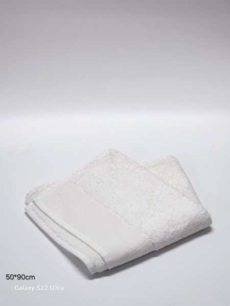 بشكير قطن لون ابيض50*90سم