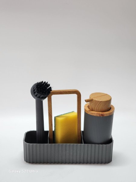 طقم علبة سائل صابون مع فرشاة