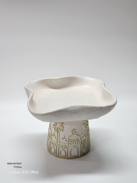 جاظ تقديم حجر ابيض رجل طويل مرسم 17*27سم