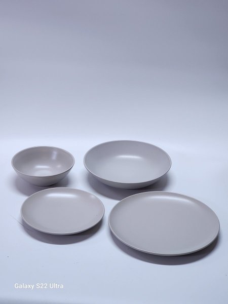 طقم صحون سفرة 48قطعة من كل حجم 12صحن