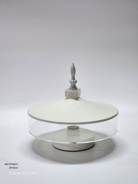 مضيفة أكريلك مع قاعدة وغطاء معدن مطلي 25*24سم