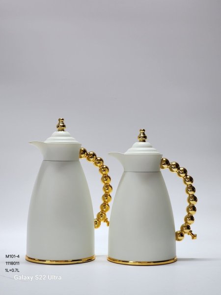 طقم براد قهوة بلاستيك مقوى يد ببلز ذهبي 1لتر +0.70لتر