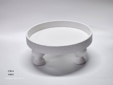 جاط خشب ابيض مع ارجل