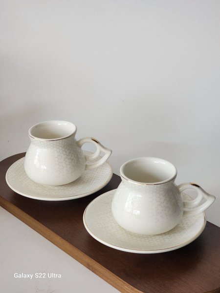 طقم فناجين بورسلان ابيض مرسم 12+12صحن