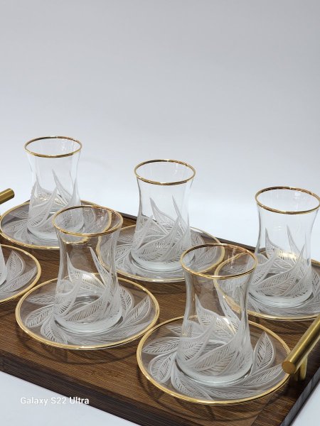 كاسات قرفة /شاي 6+6صحون كرستال حفر حز ذهبي