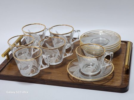 فناجين شاي 6+6صحون كرستال حفر حز ذهبي