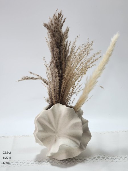 مزهرية حجر أشكال لون بيج 17cm