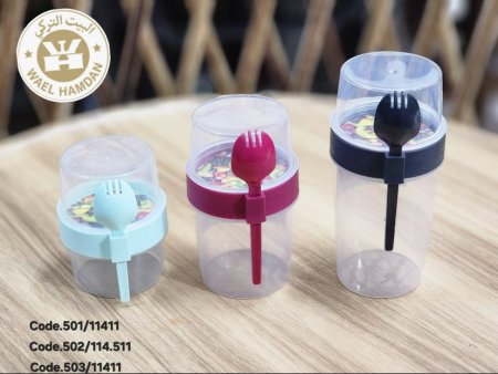 علب بلاستيك للفواكه المقطعة مع شوكة