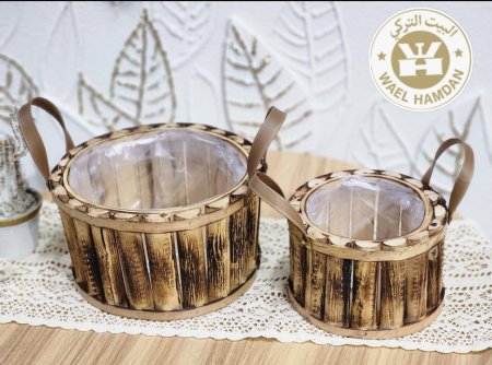 قوار ورد خشب بحجمين مختلفين