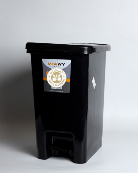 سلة نفايات دعسة 25لتر  مع غطاء