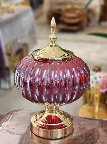 مزهرية زجاج احمر عطاء بيوتر