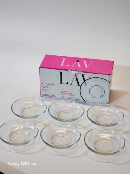 صحون زجاج  للكاسات /6