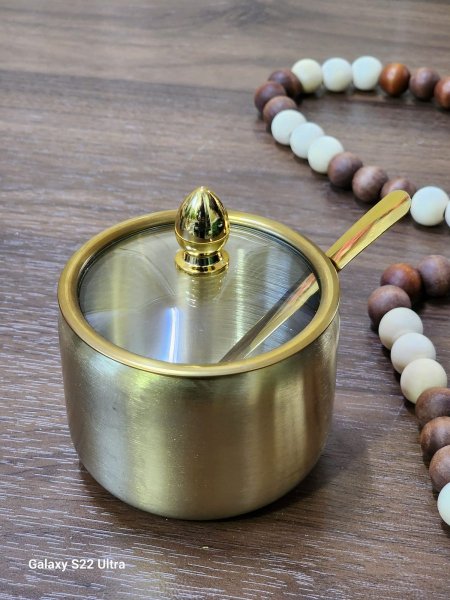 سكرية ستيل ذهبي مع غطاء زجاج