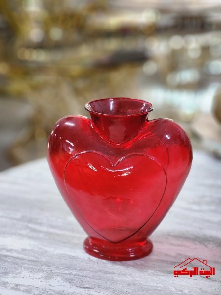 مزهرية زجاج شكل قلب