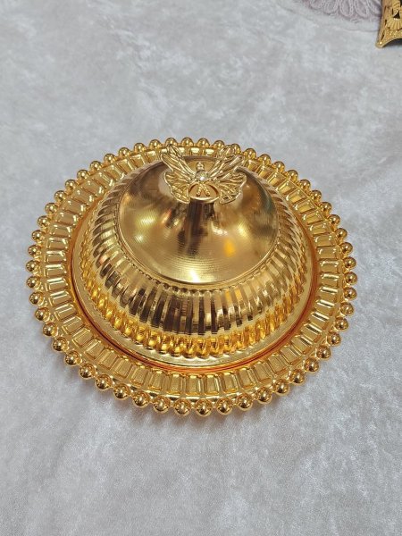 سكرية كاندي بيوتر مع غطاء فراشة