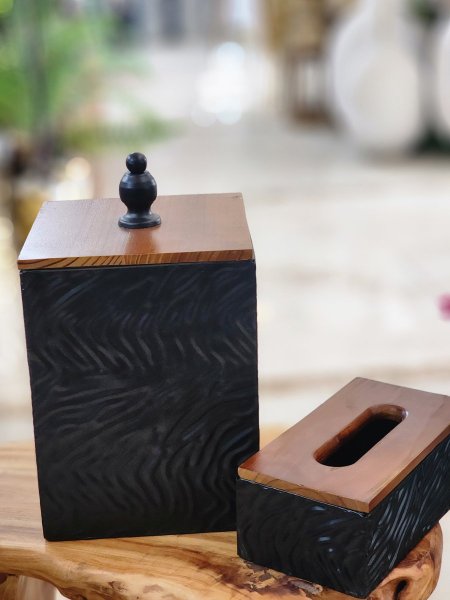 سطل مع علبة محارم معدن مطلي اسود غطاء خشب