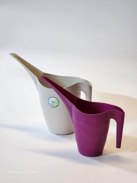 ابريق ماء للزريعة