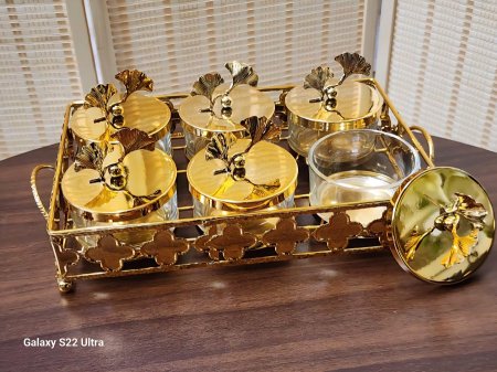 مضيفة صحون زجاج للمكسرات غطاء بيوتر ذهبي