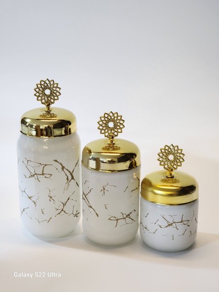 طقم مرطبان زجاج غطاء بلاستيك ذهبي