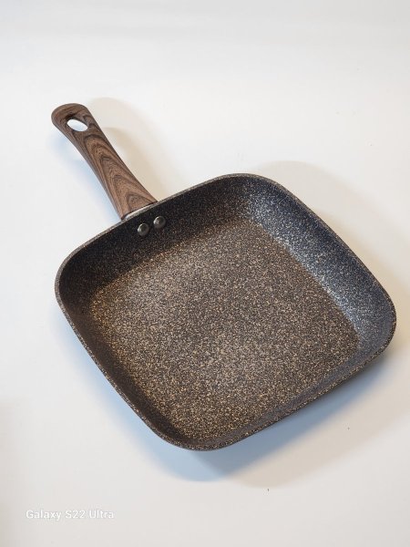 مقلى جرانيت مربع 24cm