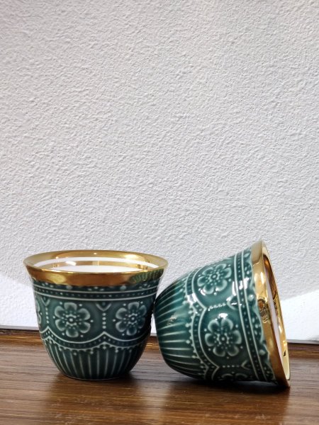 فناجين قهوة سادة ملون /12