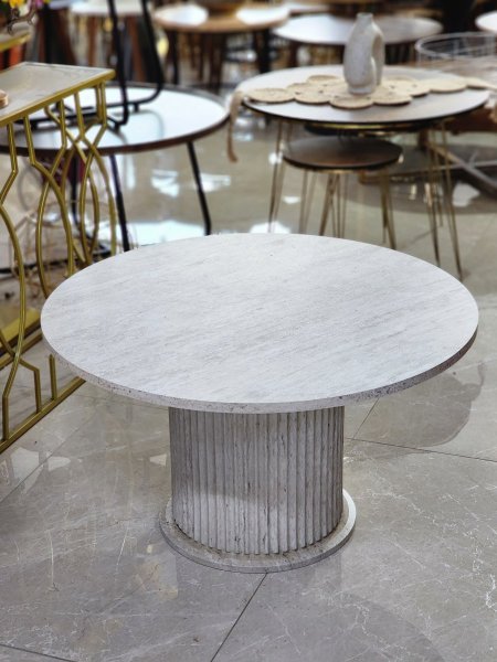 طاولة وسط وجه خشب قاعدة أكريلك مقوى